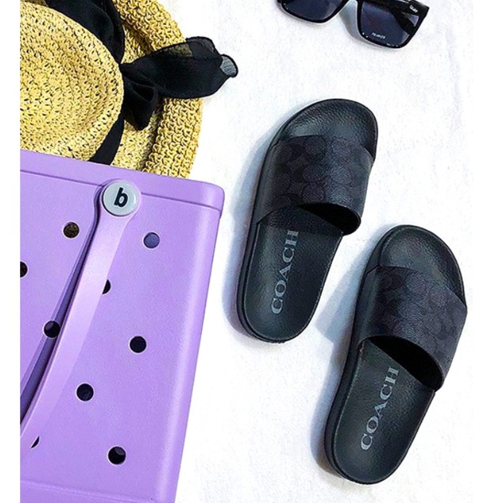New! Coach Sandals